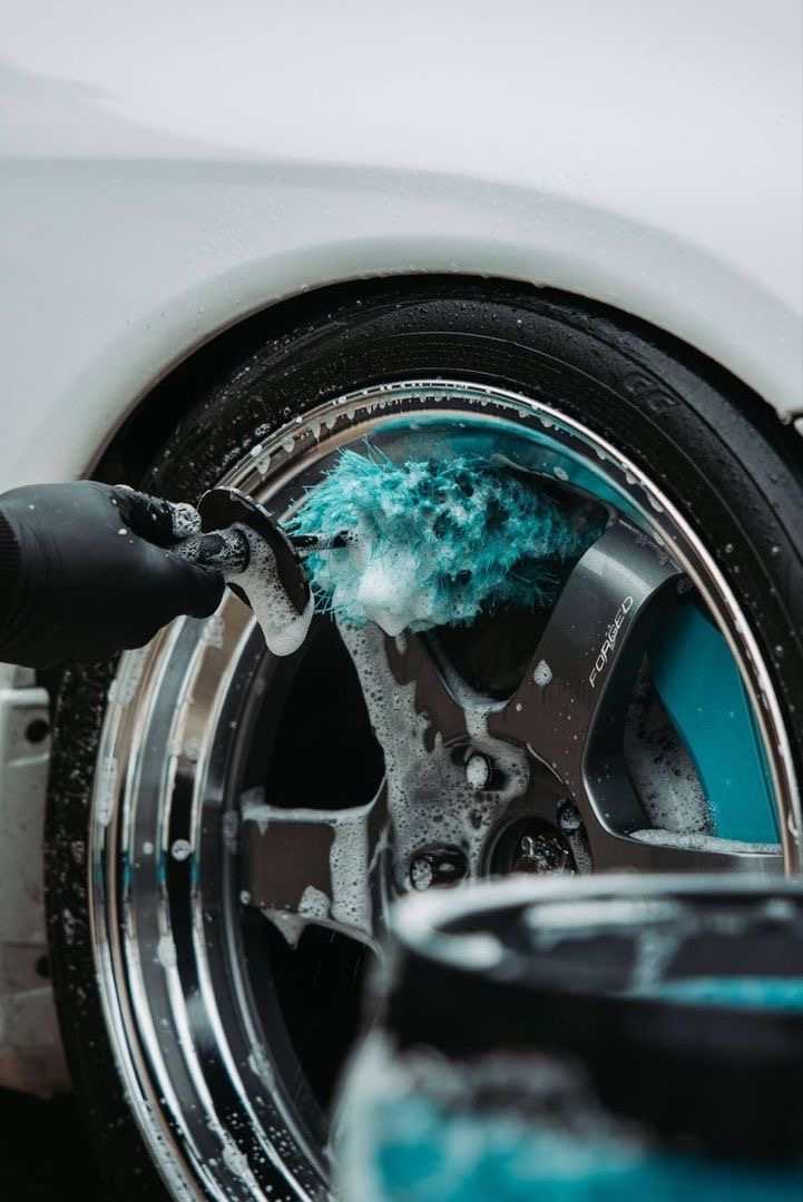 Wheel and arch decontamination